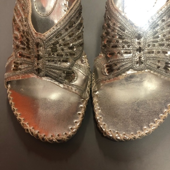 New Lena Luisa Gold Sandals #7 - Picture 6 of 7